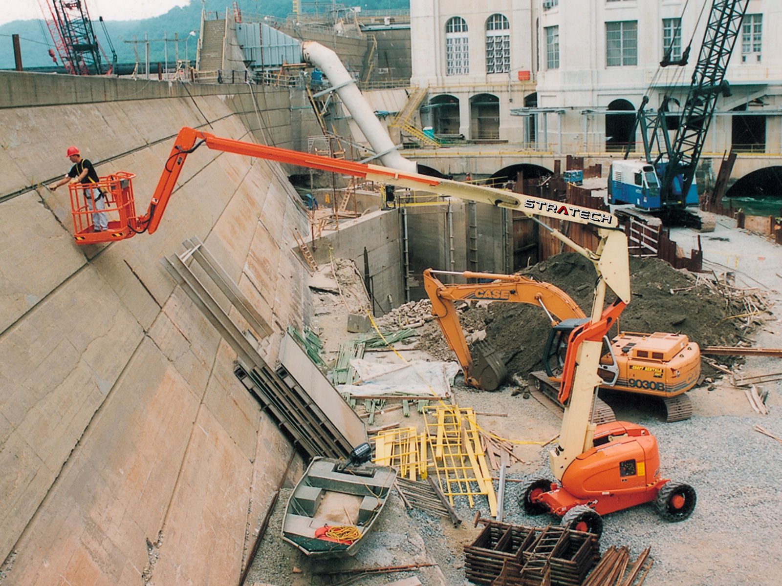 Повысьте эффективность вашего проекта в Тюмени с помощью современных подъемников от Stratech